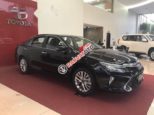 Cần bán Toyota Camry 2.5 Q đời 2017, màu đen, giá tốt-3