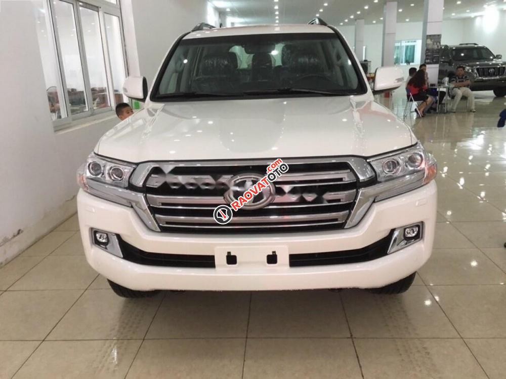 Bán Toyota Land Cruiser VX 4.6 2017, màu trắng, nhập khẩu nguyên chiếc-0