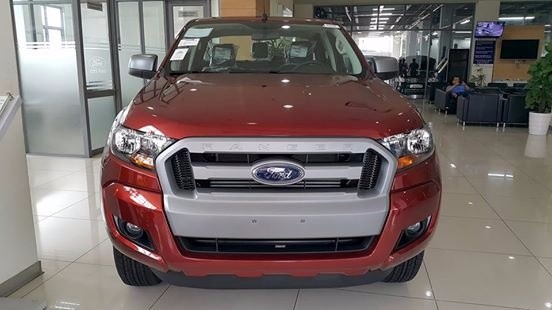 Bán Ford Ranger đời 2017, màu đỏ, nhập khẩu nguyên chiếc-1