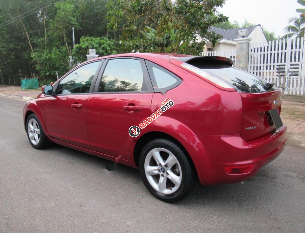 Bán Ford Focus đời 2010, màu đỏ, số tự động, giá 335tr-4