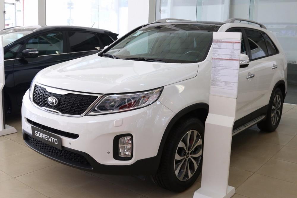 Bán Kia Sorento đời 2017, màu trắng, nhập khẩu nguyên chiếc-3