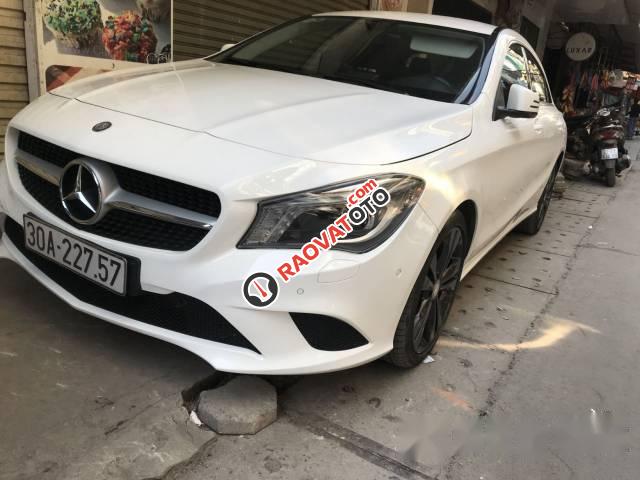 Bán xe Mercedes CLA200 2014, màu trắng, nhập khẩu-1