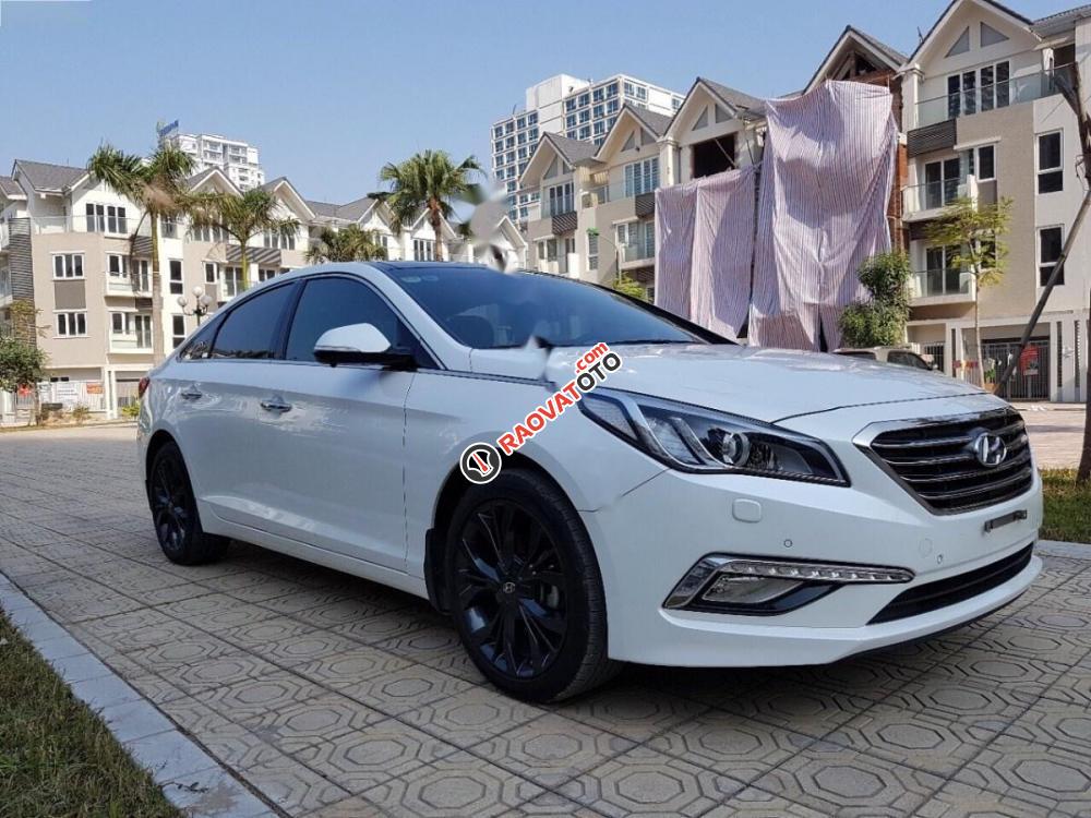 Cần bán xe Hyundai Sonata đời 2015, màu trắng, nhập khẩu nguyên chiếc, giá 810tr-9