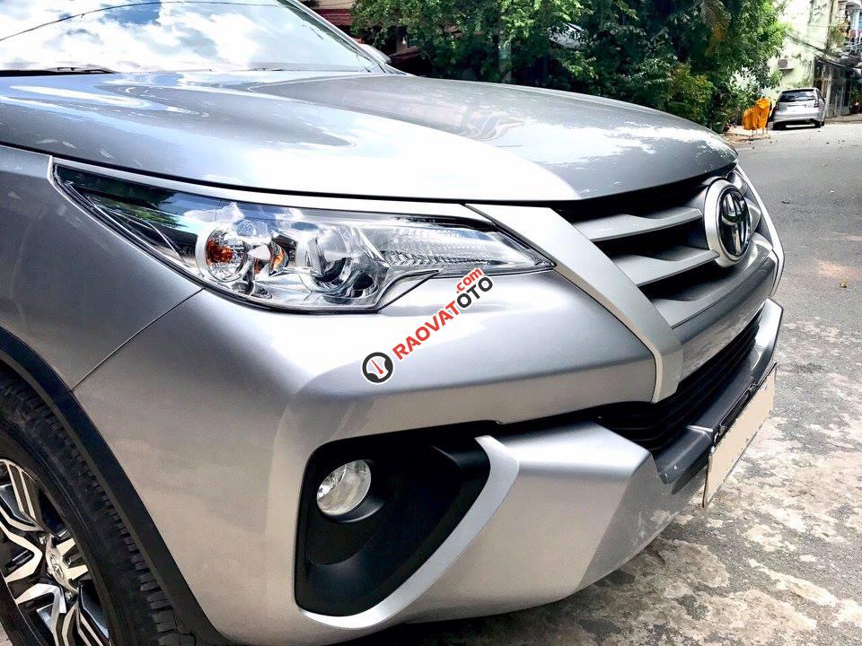 Cần bán xe Toyota Fortuner G 2.4MT đăng ký 06/2017 màu bạc, máy dầu nhập khẩu nguyên chiếc Indonesia-4