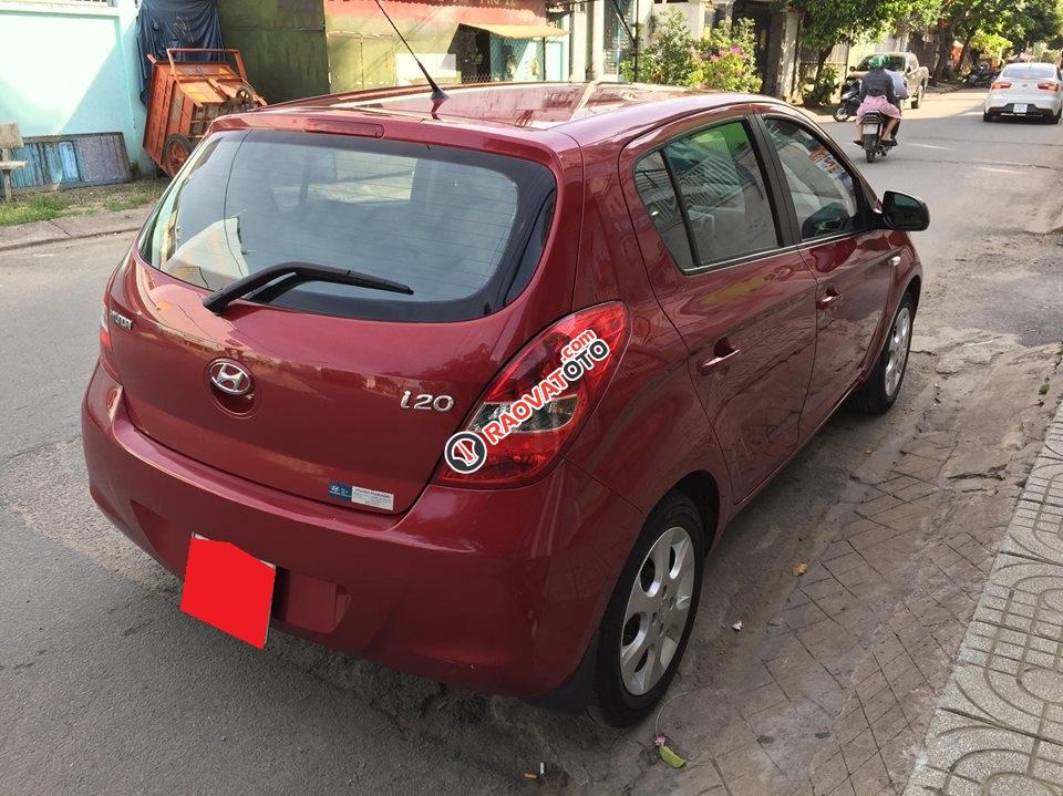 Nhà mình cần bán xe Hyundai I20 AT màu đỏ 2012-11