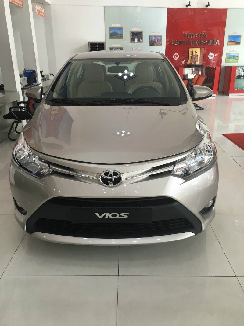 Cần bán Toyota Vios đời 2017, màu trắng, xe nhập-11