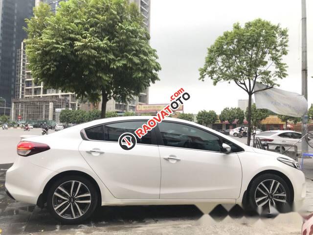 Bán gấp Kia Cerato 2.0AT đời 2016, màu trắng, 655 triệu-1