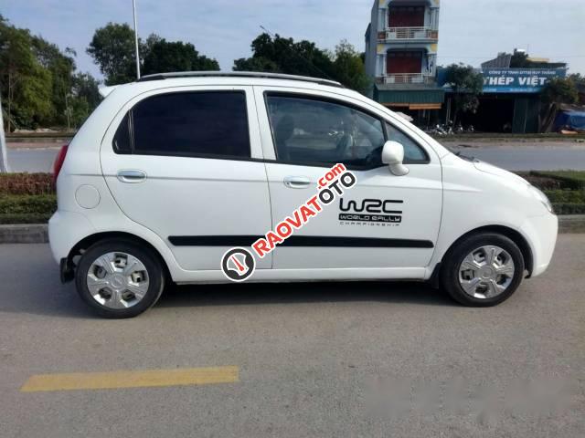 Bán Chevrolet Spark năm 2009, màu trắng, giá 105tr-0