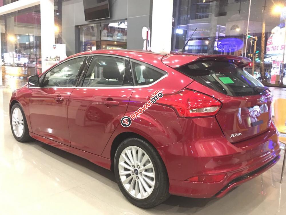 Bán ô tô Ford Focus Trend đời 2017, màu đỏ-2