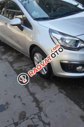 Bán Kia Rio 2015, màu bạc giá cạnh tranh-0