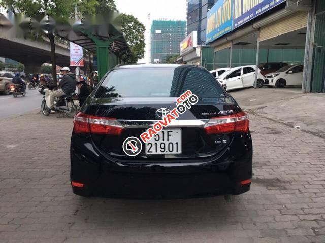 Bán xe Toyota Corolla altis 1.8 đời 2015, màu đen, 675 triệu-4