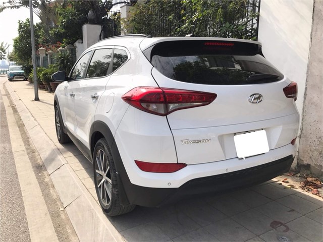 Cần bán Hyundai Tucson đời 2016, màu trắng, nhập khẩu, giá 890tr-4