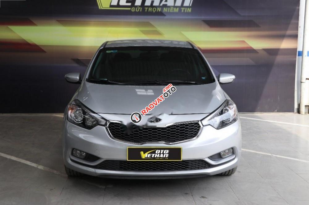 Cần bán xe Kia K3 1.6MT đời 2015, màu bạc-9