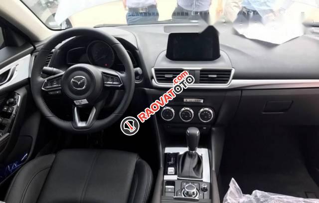 Bán ô tô Mazda 3 2017, màu trắng, 655 triệu-1