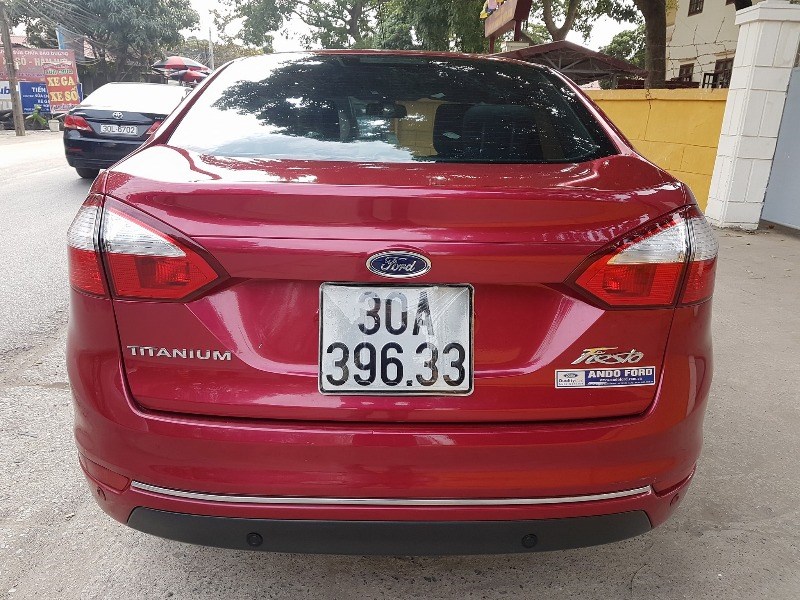 Bán xe Ford Fiesta đời 2014, màu đỏ, nhập khẩu nguyên chiếc, giá chỉ 445 triệu-4