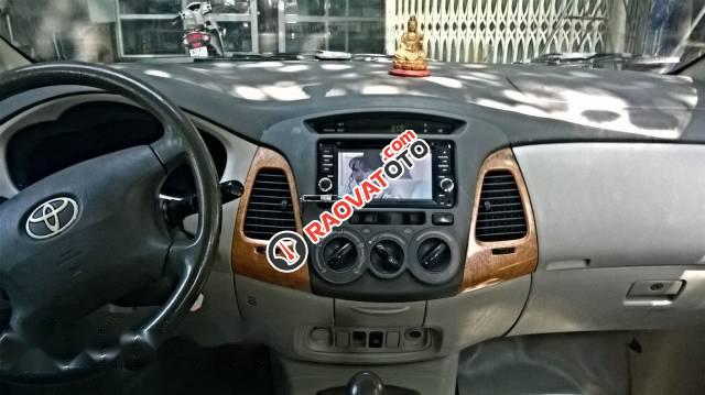 Bán Toyota Innova G đời 2011, màu trắng, giá 325tr-5