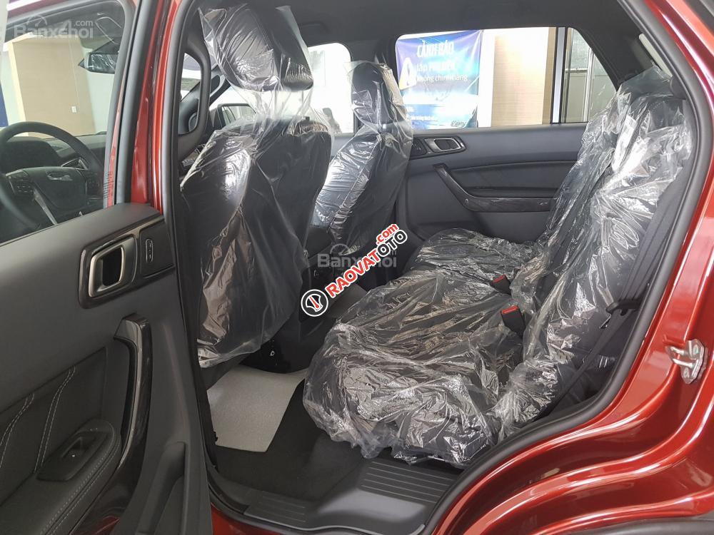 Bán xe Ford Everest 2.2L Titanium đời 2017, màu đỏ, xe nhập-16