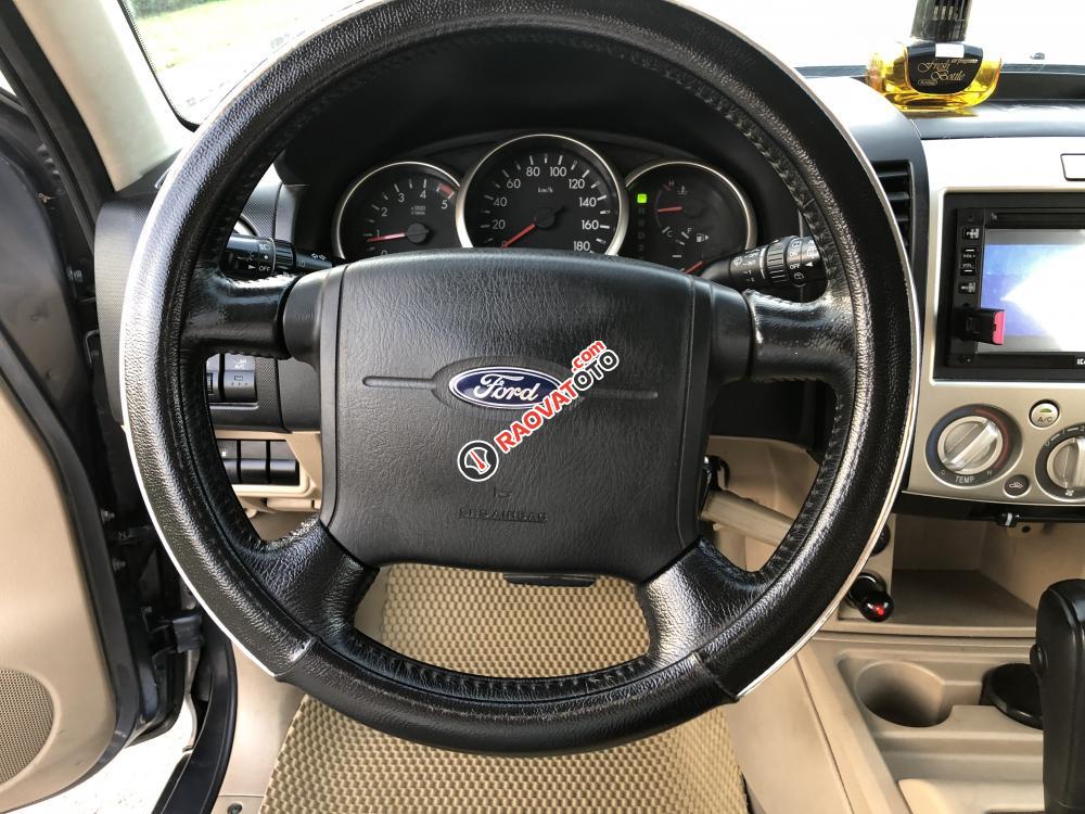 Cần bán Ford Everest AT năm 2010, màu xám -7