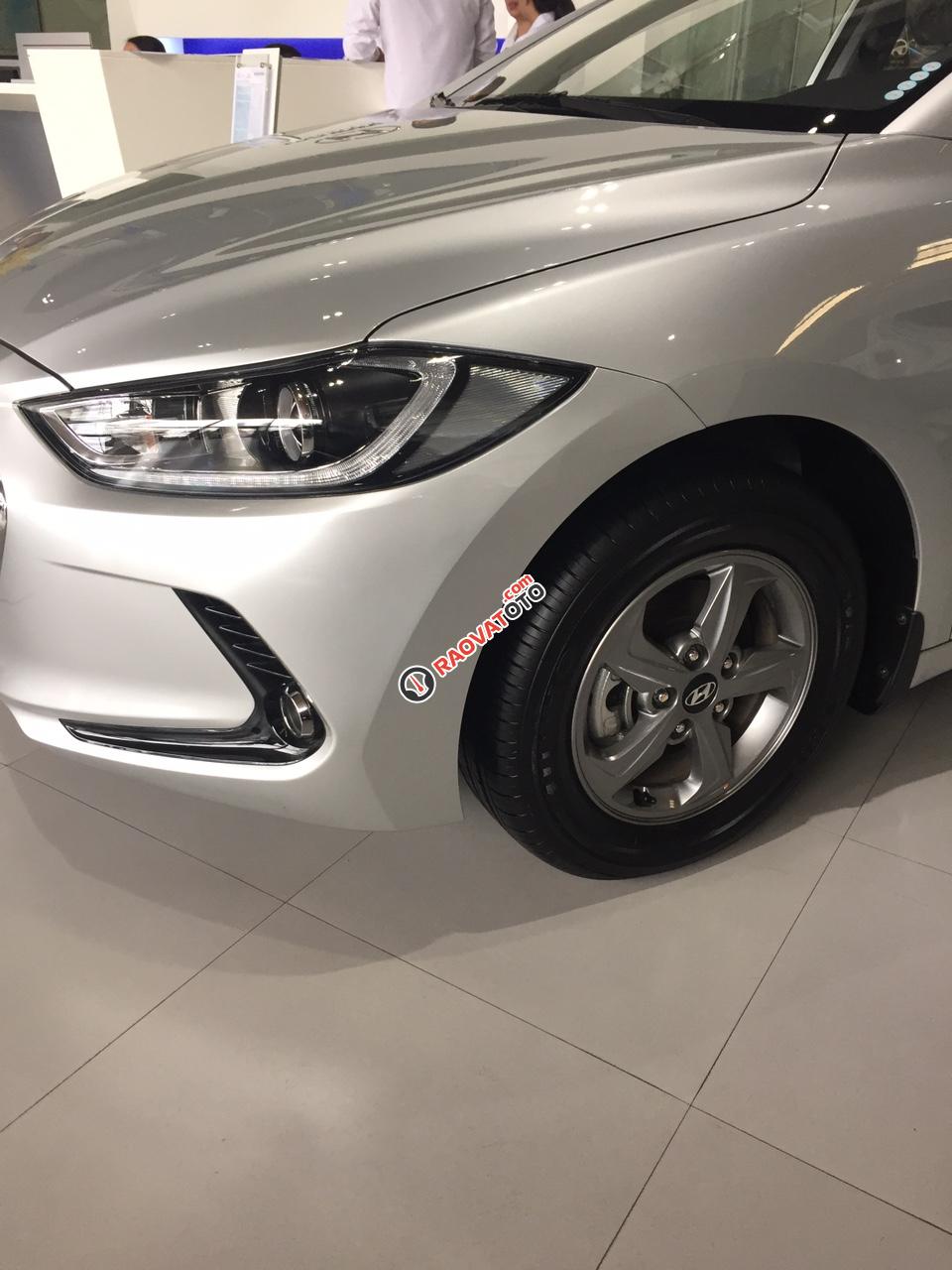 Hyundai Elantra 2017, màu bạc, nhập khẩu, Lh: 0902965732 - Hữu Hân-2