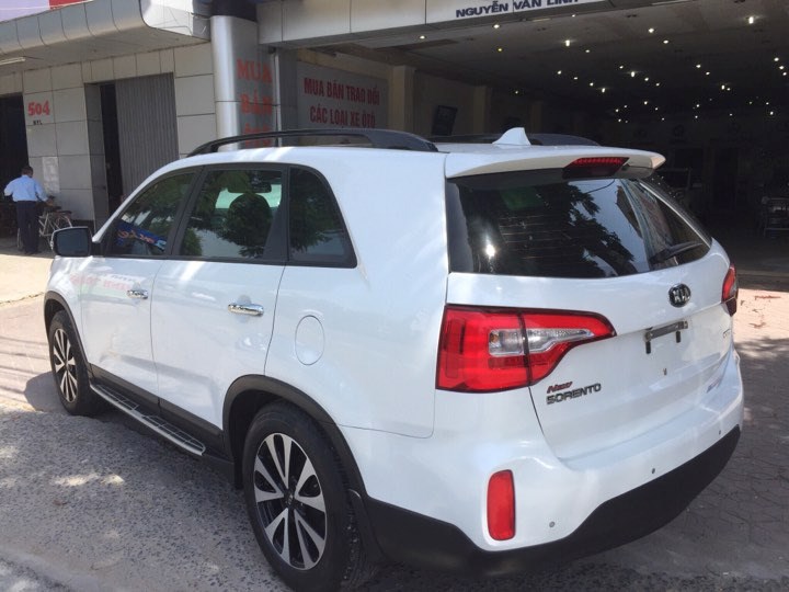 Bán ô tô Kia Sorento 2.2AT DATH đời 2016, màu trắng, nhập khẩu-6