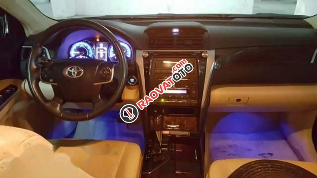 Bán xe Toyota Camry 2.0E đời 2016, màu đen-4