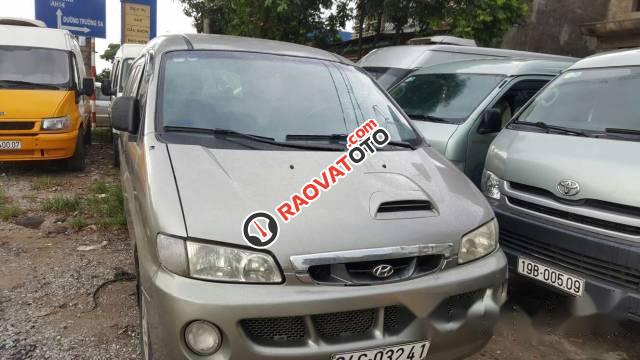 Cần bán Hyundai Starex năm 2001, màu ghi vàng -4