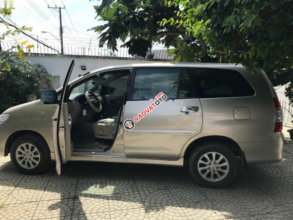 Bán Toyota Innova 2.0G đời 2013, màu vàng số tự động-7