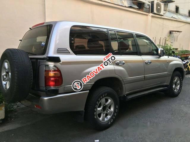 Bán xe Toyota Land Cruiser đời 2002, màu bạc, nhập khẩu-1