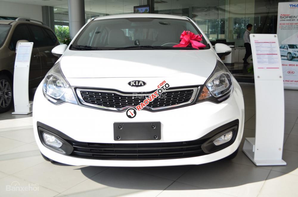 Bán ô tô Kia Rio GAT sản xuất 2017, màu trắng, nhập khẩu nguyên chiếc-0