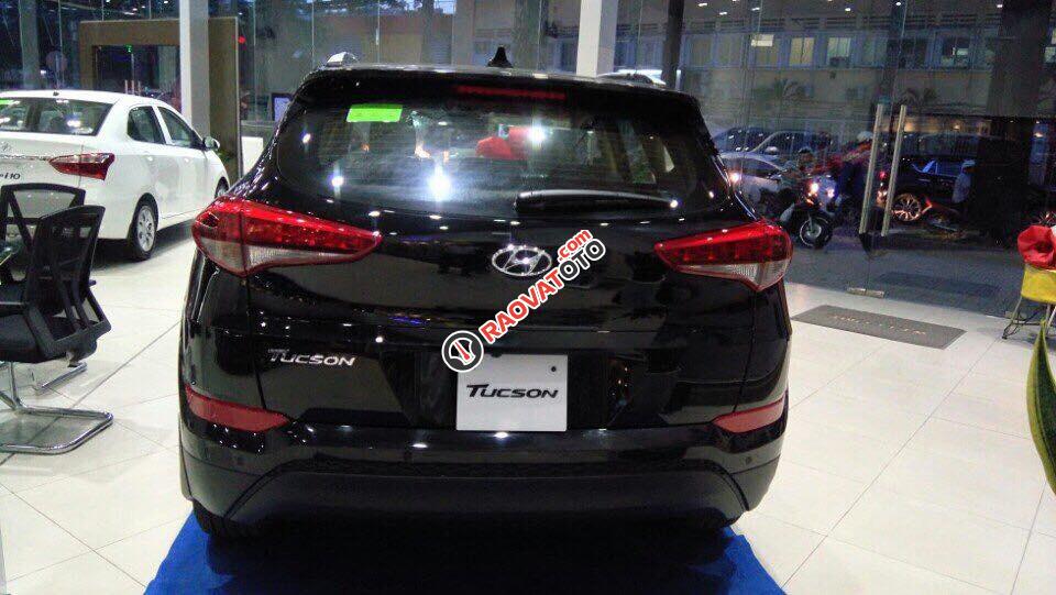 Xe Hyundai Tucson Đà Nẵng đời 2018, màu đen giá sốc, chỉ 760 triệu, Lh: 0941 295 79-4