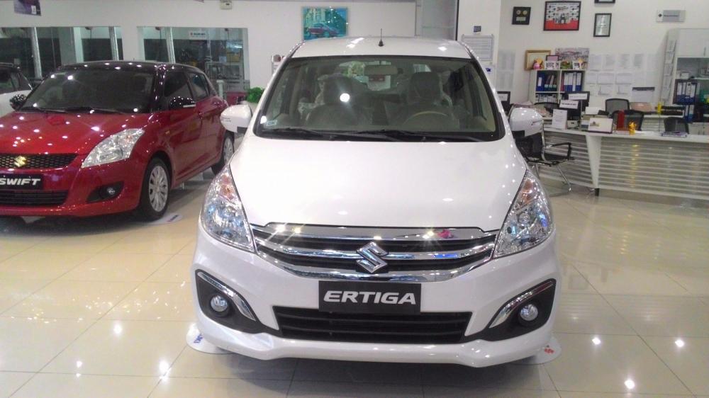 Bán xe Suzuki Ertiga đời 2017, màu trắng, xe nhập, 639tr-3