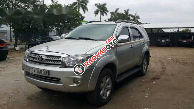 Bán Toyota Fortuner 2009, màu bạc số tự động, 485 triệu-2