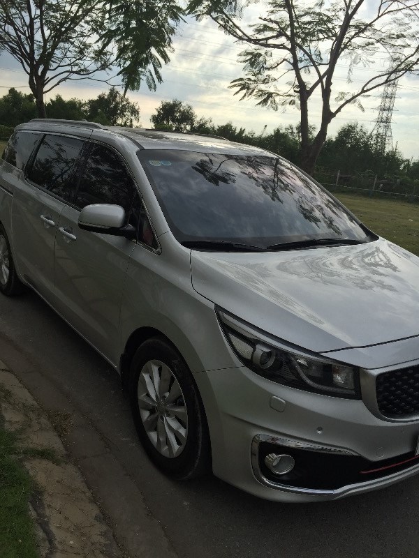 Cần bán gấp Kia Sedona đời 2015, nhập khẩu Hàn Quốc-12