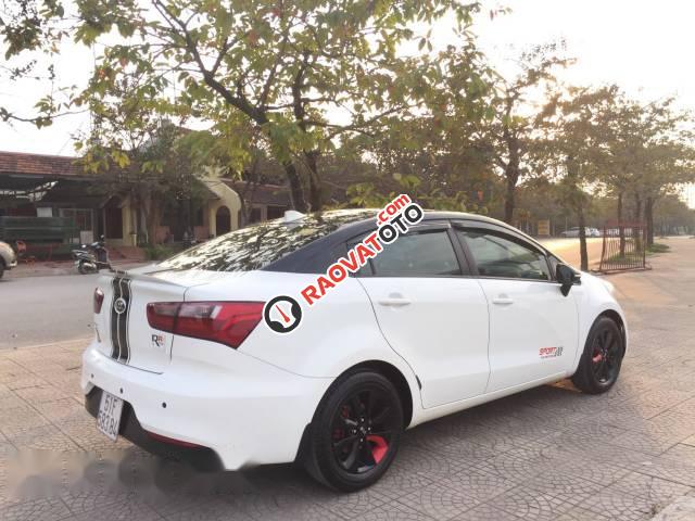 Cần bán Kia Rio sản xuất 2015, hai màu, giá tốt-1