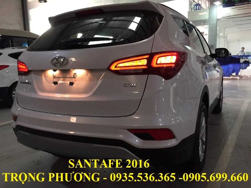 Bán xe Hyundai Santa Fe đời 2017, màu trắng, nhập khẩu-5