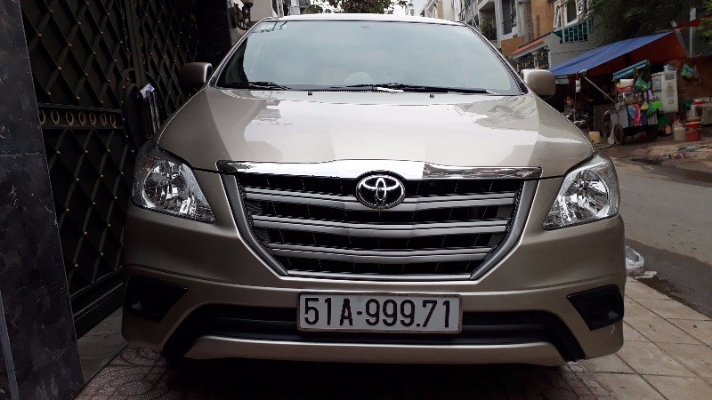 Cần bán xe Toyota Innova đời 2014, xe nhập-2