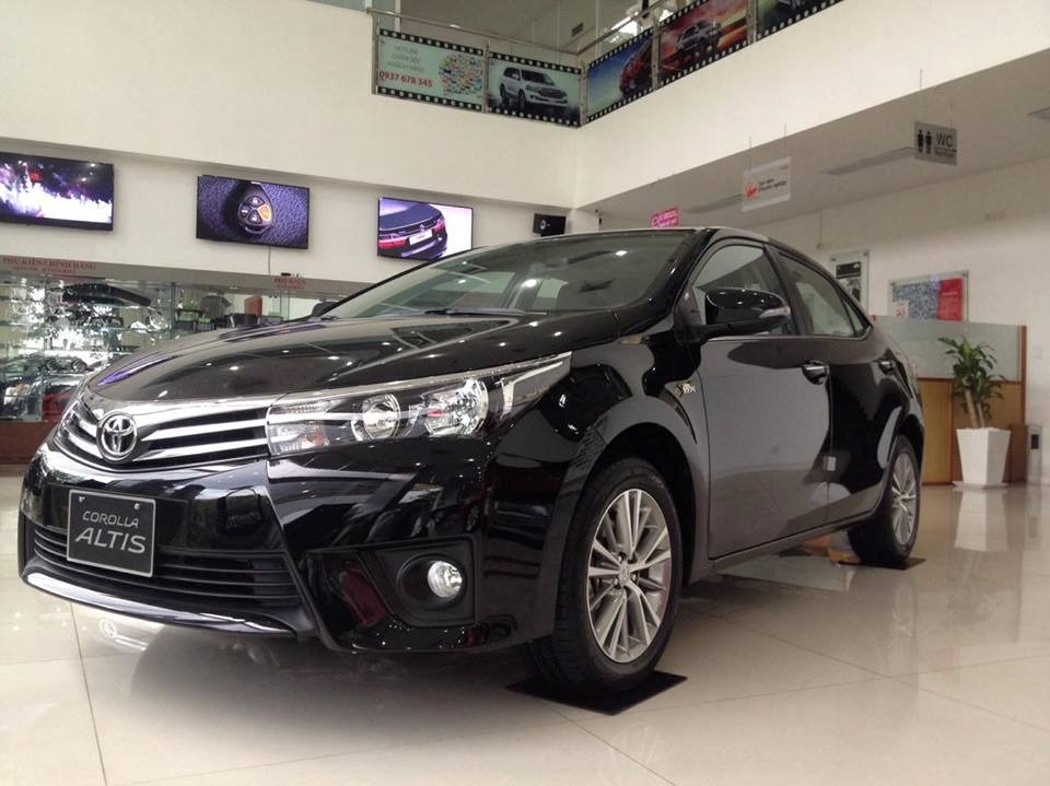 Bán Toyota Corolla altis đời 2017, màu đen, nhập khẩu-2