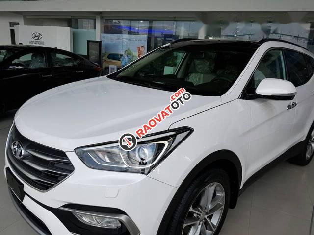 Bán Hyundai Santa Fe đời 2017, màu trắng-0