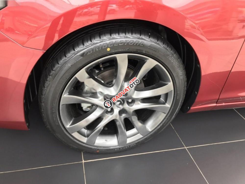Bán xe Mazda 6 2.0L Premium đời 2017, màu đỏ, giá 879tr-5