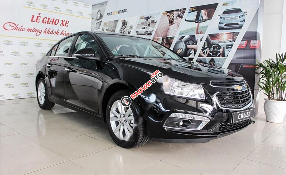 Bán xe Chevrolet Cruze LT 1.6L năm 2017, màu đen -2