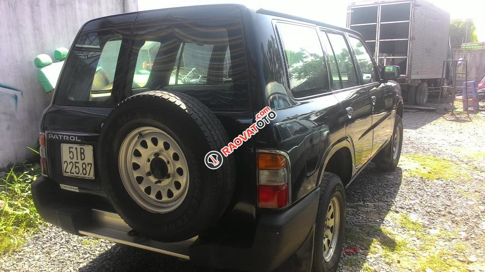 Bán Nissan Patrol đời 1999, màu đen, nhập khẩu nguyên chiếc-2