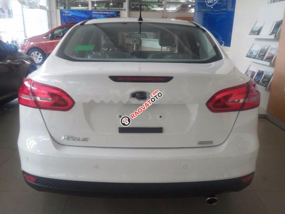 Bán ô tô Ford Focus đời 2017, màu trắng-2