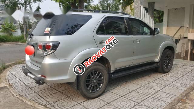 Bán xe cũ Toyota Fortuner G đời 2015, màu bạc chính chủ, giá chỉ 880 triệu-1