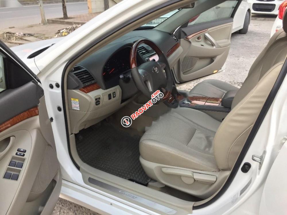 Cần bán xe Toyota Camry 2.0E đời 2009, màu trắng, nhập khẩu-2