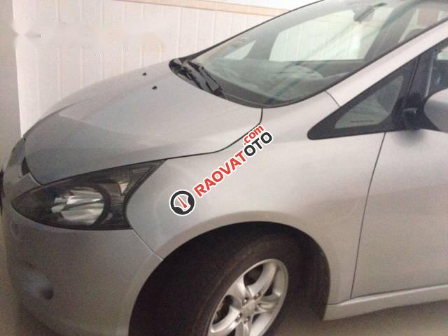 Bán Mitsubishi Grandis năm 2007, màu bạc xe gia đình giá cạnh tranh-1