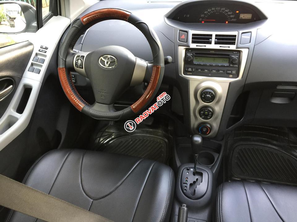 Nhà cần bán Toyota Yaris 2010 1.3AT màu trắng, NK Nhật Bản-5