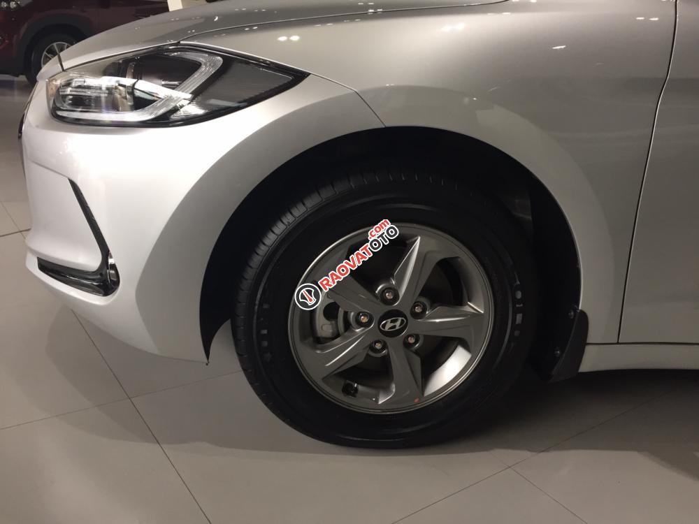 Hyundai Elantra 2017, màu bạc, nhập khẩu, Lh: 0902965732 - Hữu Hân-1