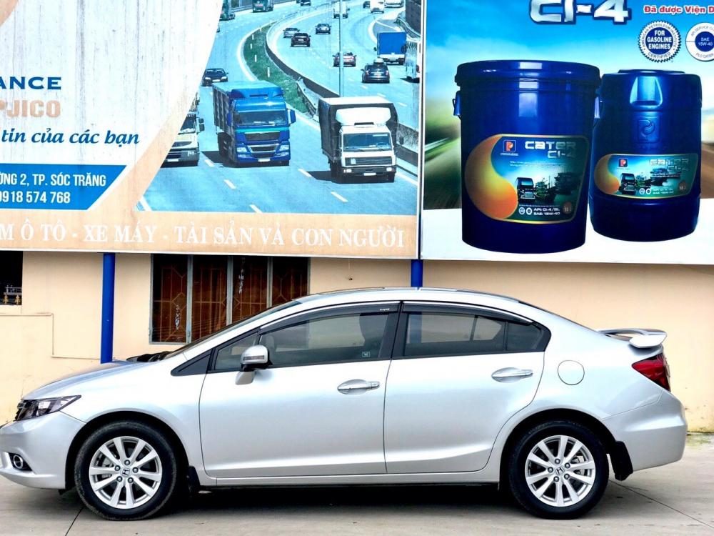 Bán Honda Civic 2.0AT đời 2014, màu bạc, nhập khẩu-2