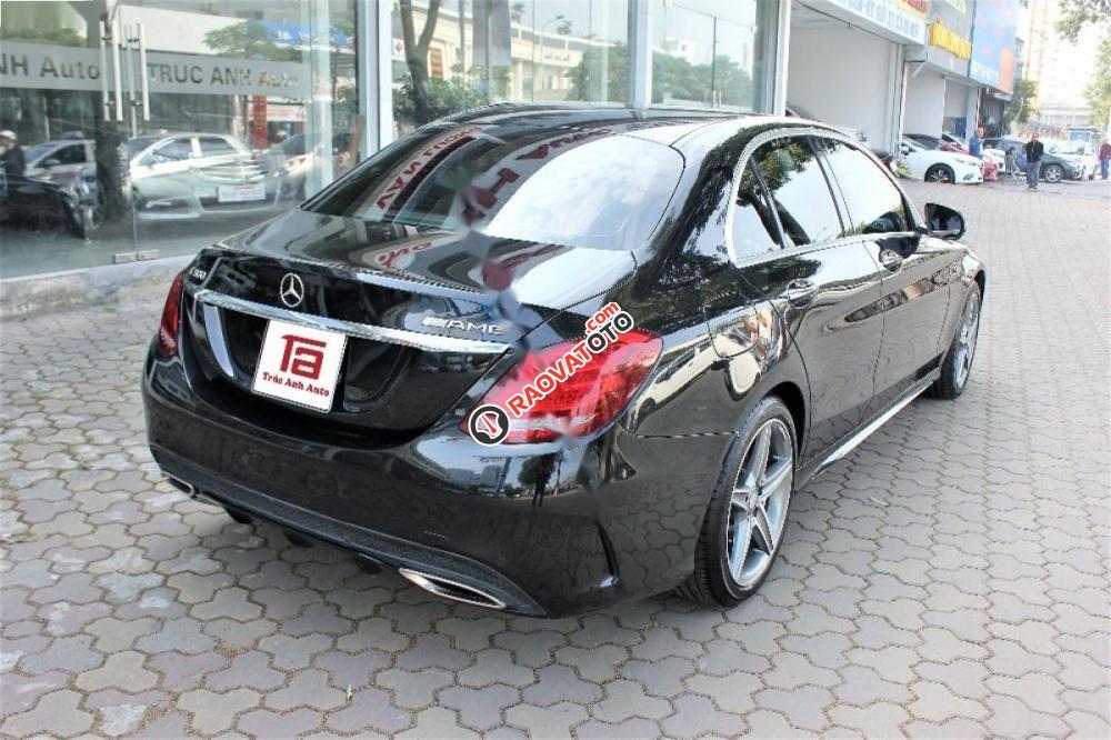 Cần bán lại xe Mercedes C300 AMG đời 2016, màu đen chính chủ-1