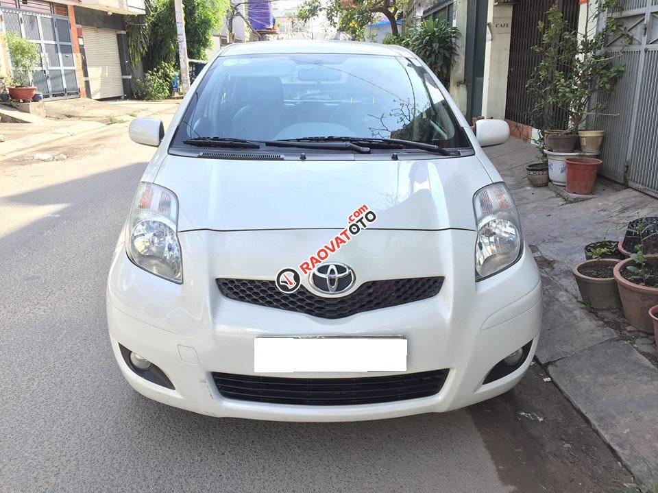 Nhà cần bán Toyota Yaris 2010 1.3AT màu trắng, NK Nhật Bản-1